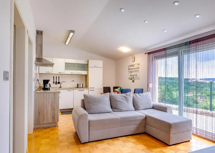 Casa Badiha Zgornje Skofije